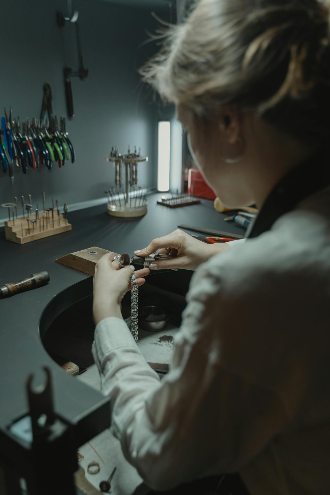 Crafting timeless men's jewelry for every occasion
