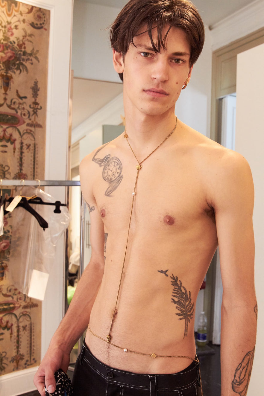 Embrace elegance with Dernholt: A Guide to men's body chains