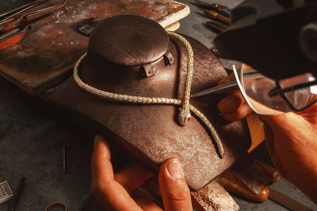 How to care for and clean men’s jewelry: Guide by Dernholt