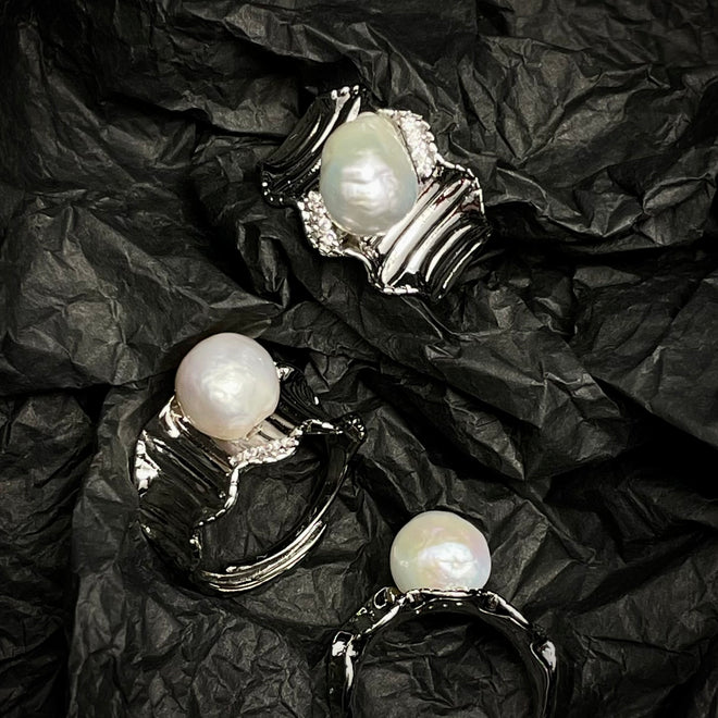Löv-Natural Baroque Ring(white gold plated)