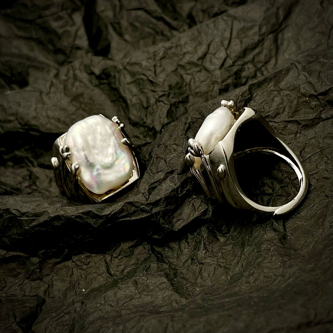 Baroque Grip Ring