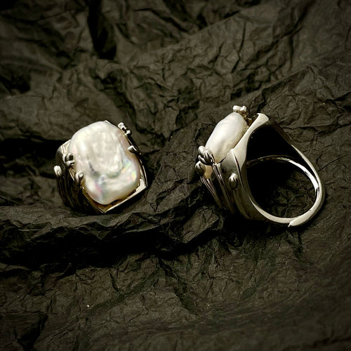 Baroque Pearl Grip Ring