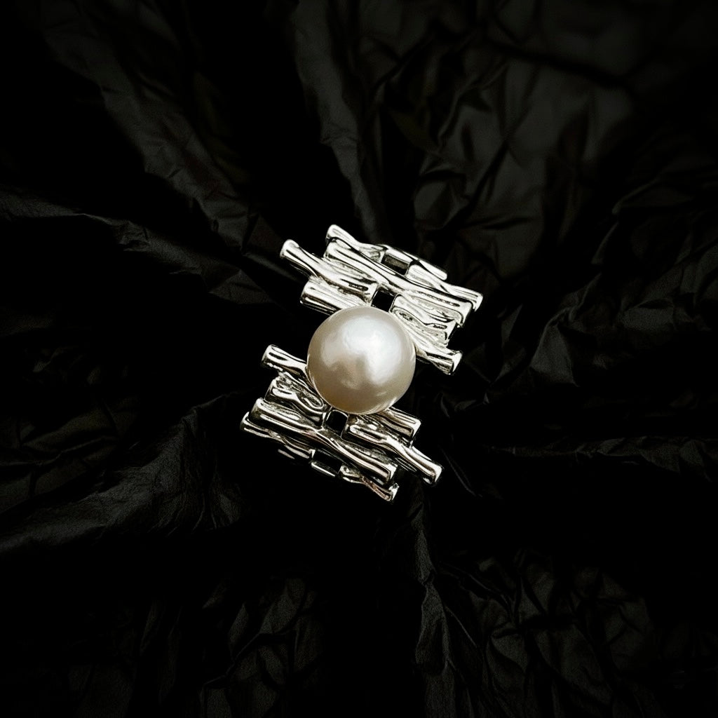 Lova-Baroque Pearl Ring