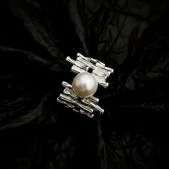 Lova-Baroque Pearl Ring