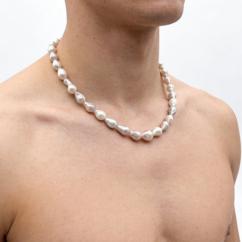 Tårar-Baroque Pearls Necklace