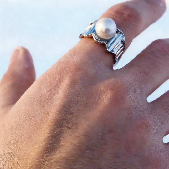Löv-Baroque Pearl Ring
