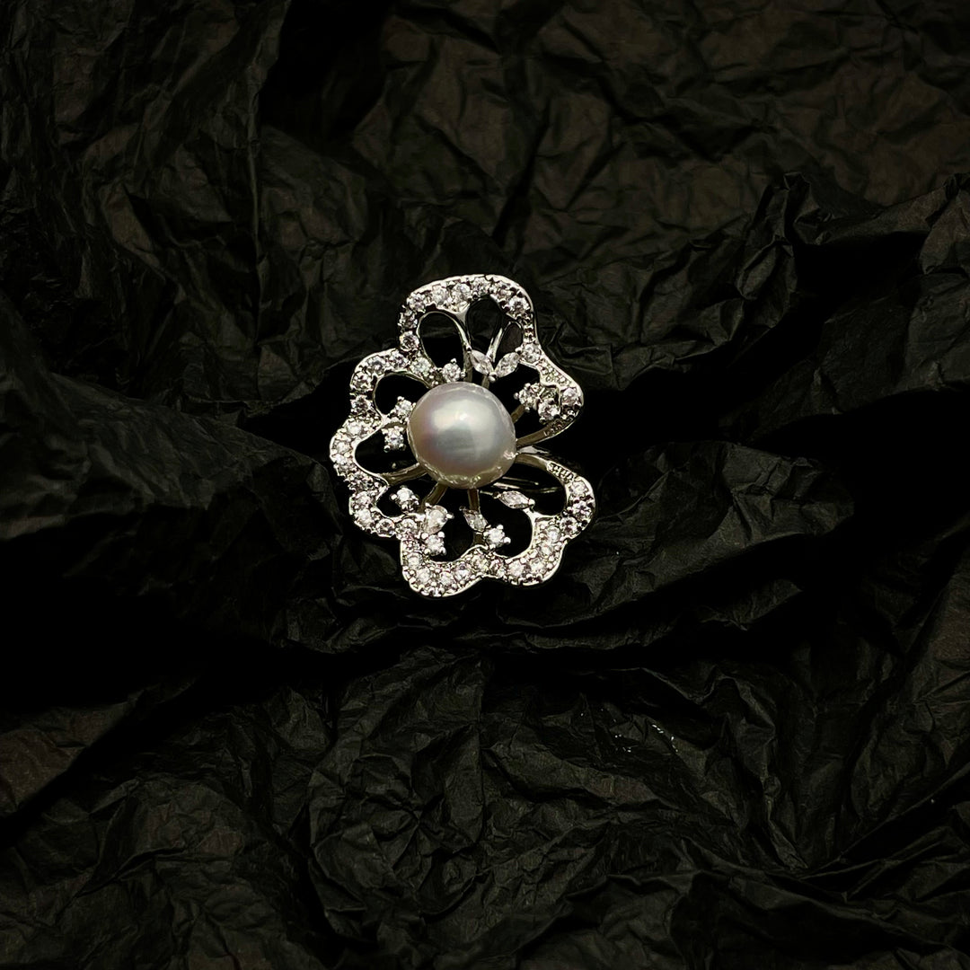 Lotus-Baroque Pearl Ring